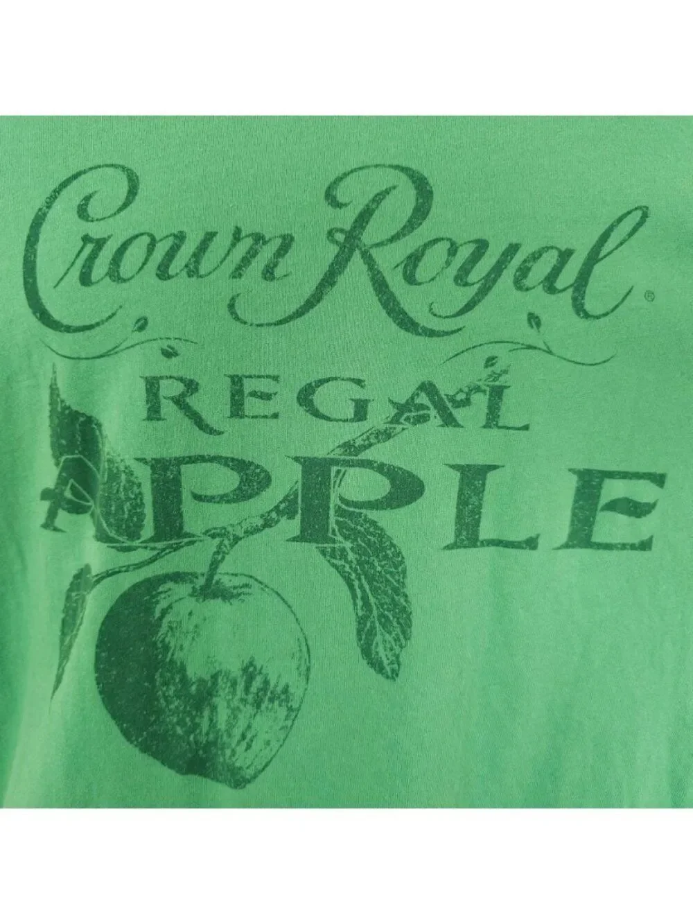 Crown Royal Regal Apple Whisky T Shirt Mens Size Large Green Liquor Promo Tee